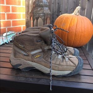 Women’s KEEN Hiking Boots